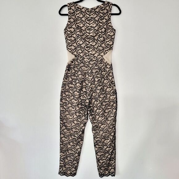 Vone lace sleeveless jumpsuit - Picture 1 of 17